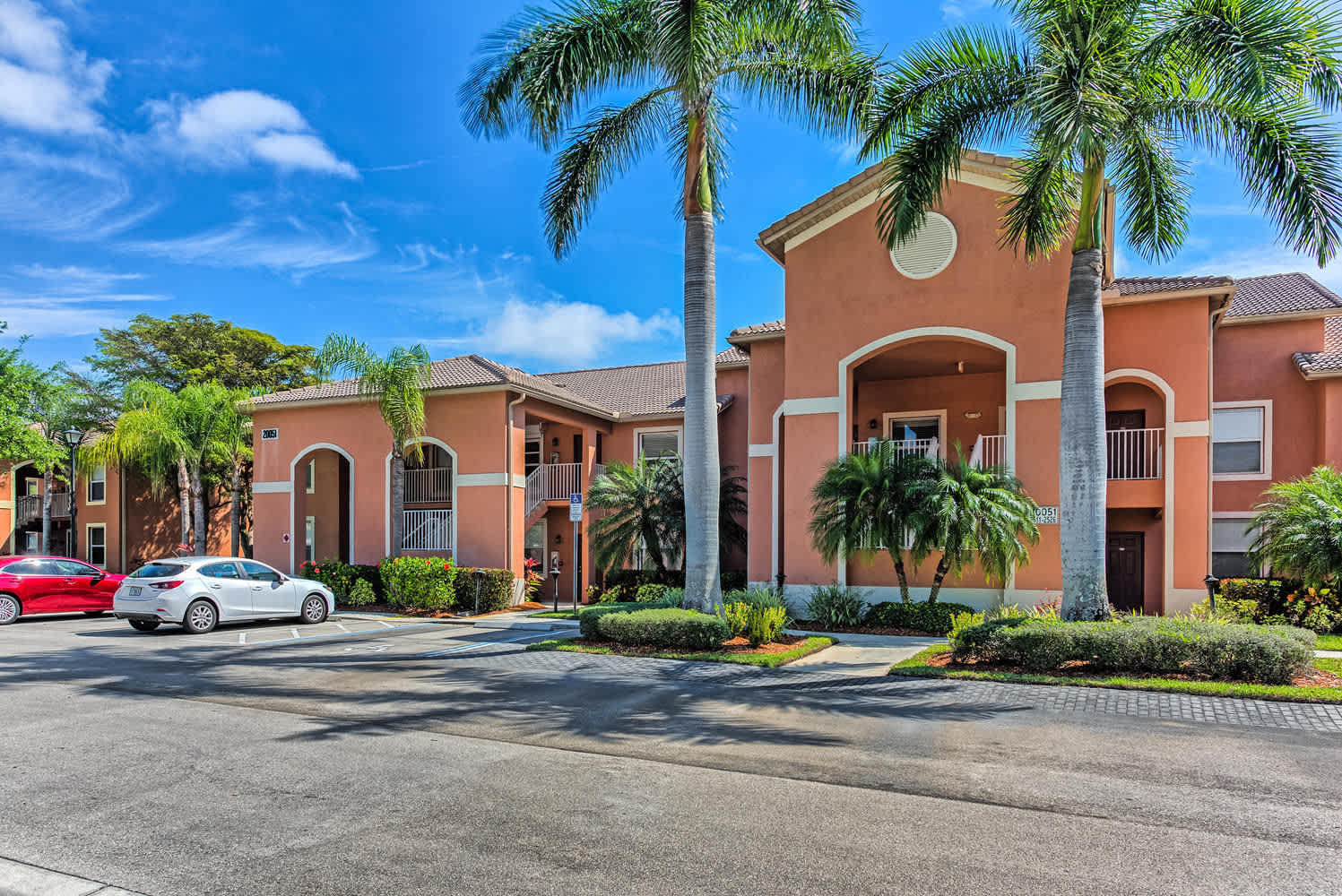 Stunning First Floor 2 Bedroom 2 Bath Condo In Bella Terra Resort Style Living In Lee County Florida – photo 4