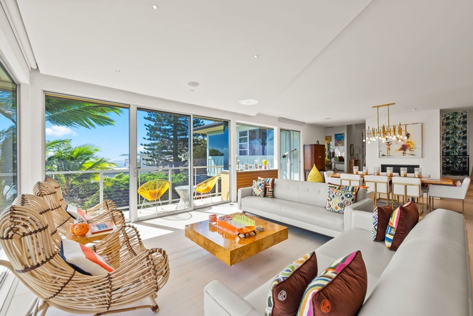Kahala Hills Estate: Luxe Oceanview Villa w/ Infinity Pool, Gym & Views – photo 4