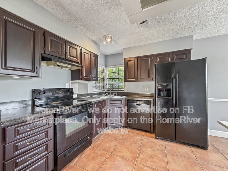9561 Sundance Ct – photo 3