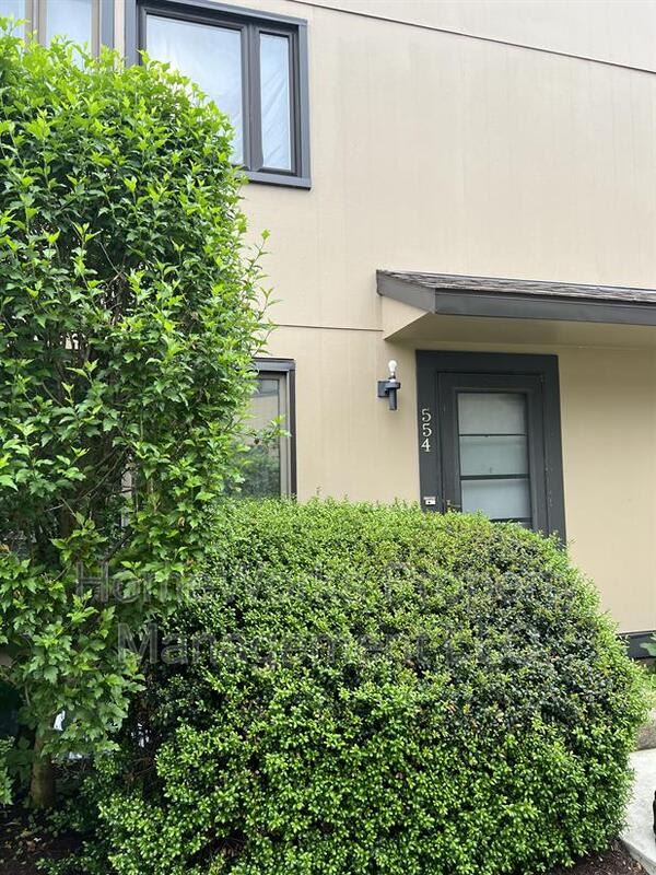 554 West Ct – photo 2
