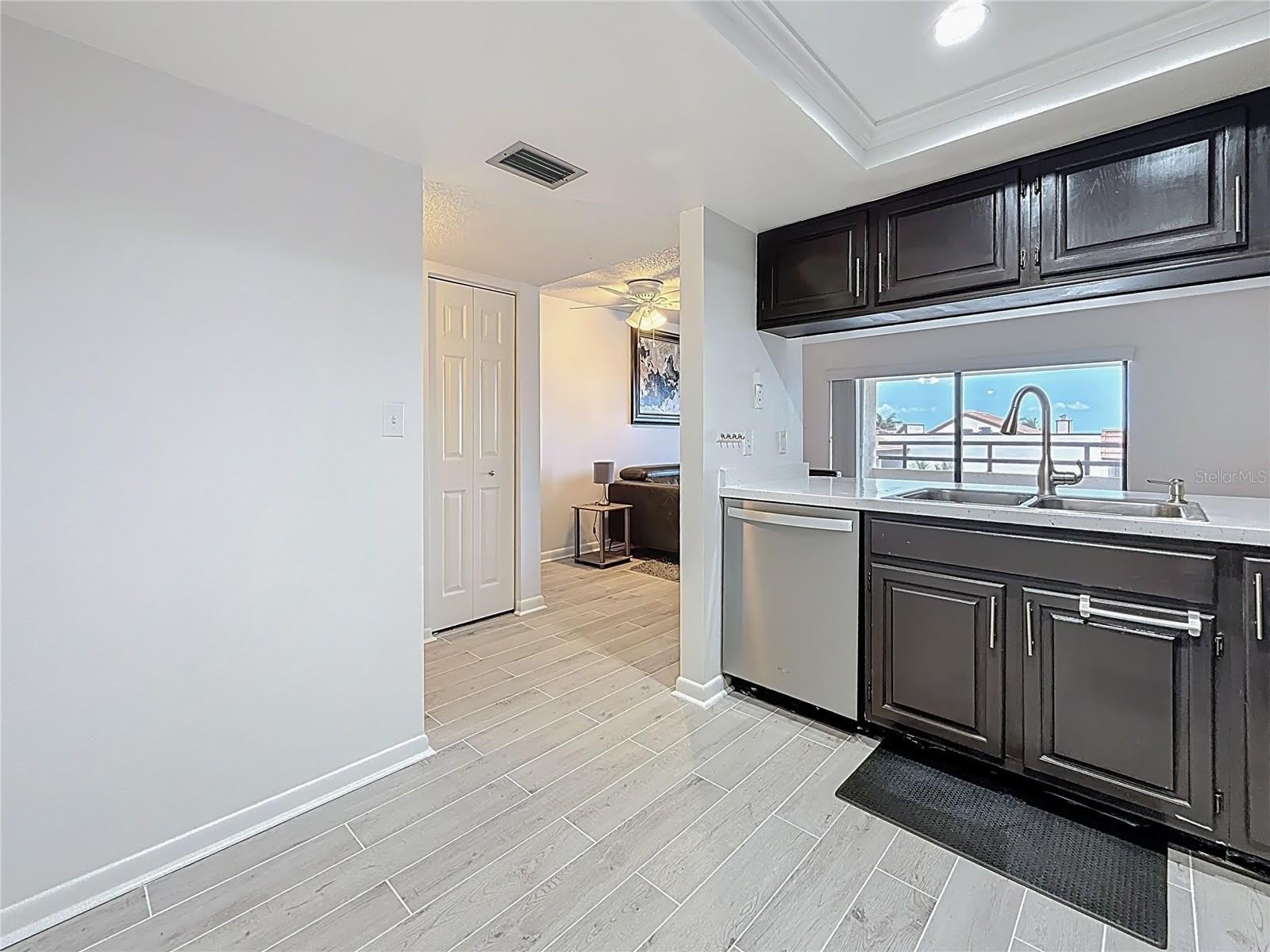 106 1ST Street E – photo 3