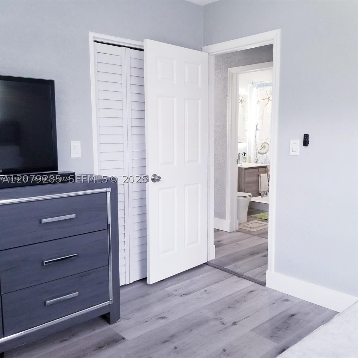 307 SW 15th St – photo 3