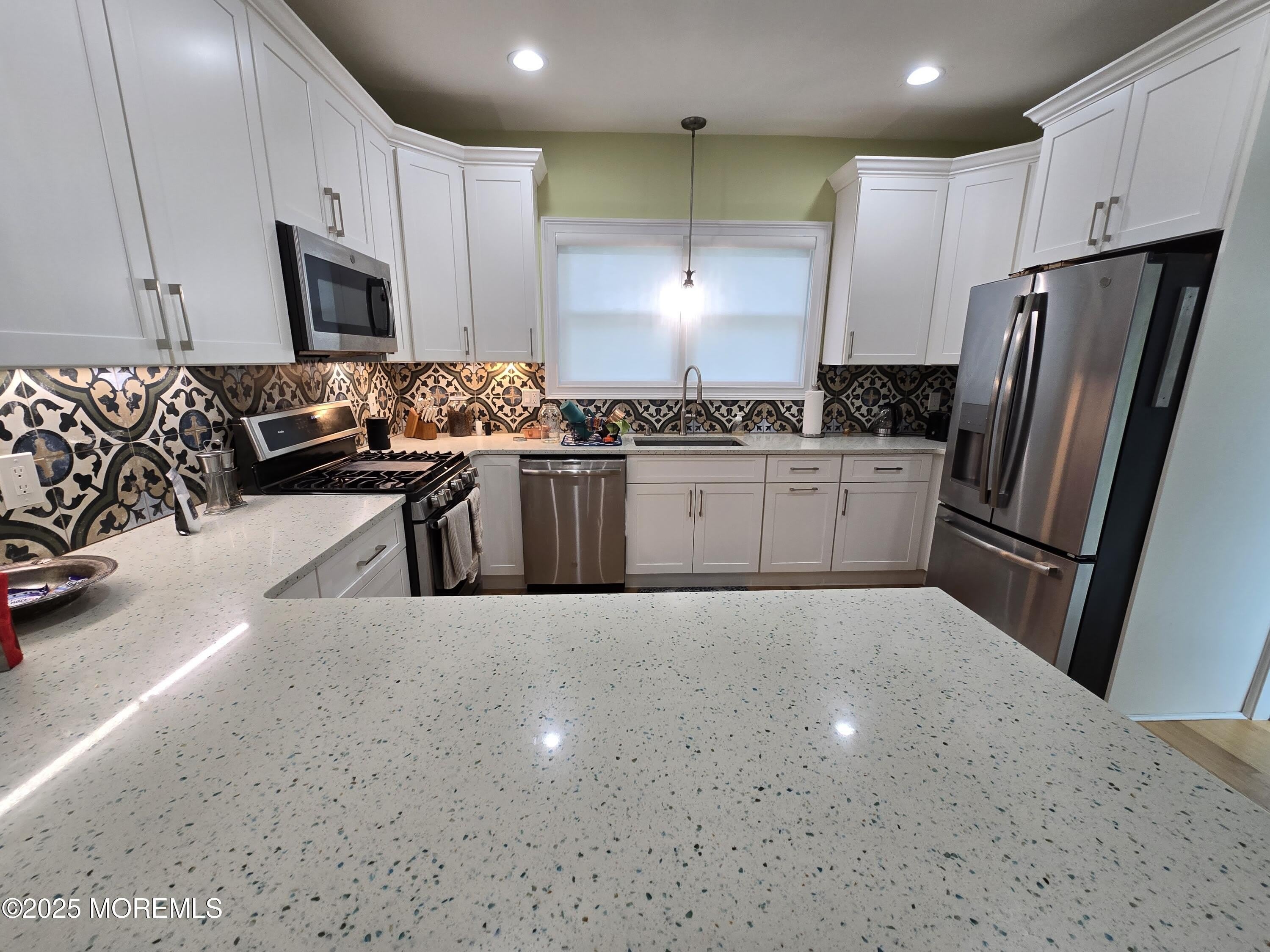 408 4th Avenue – photo 1