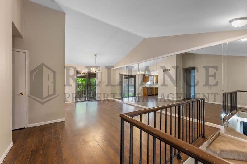 1837 S Stacey – photo 4