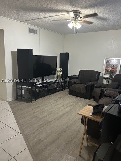 4139 SW 66th Way – photo 3