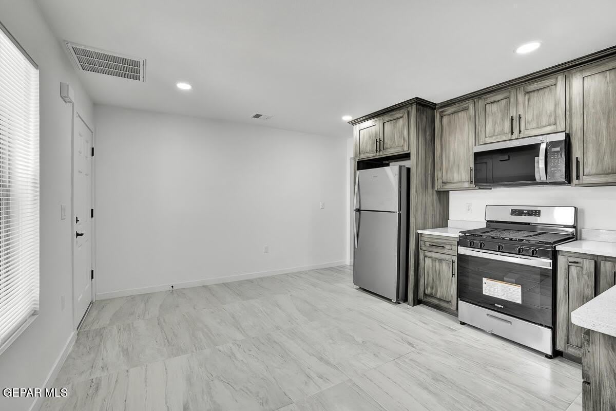 1107 Myrtle Avenue – photo 2
