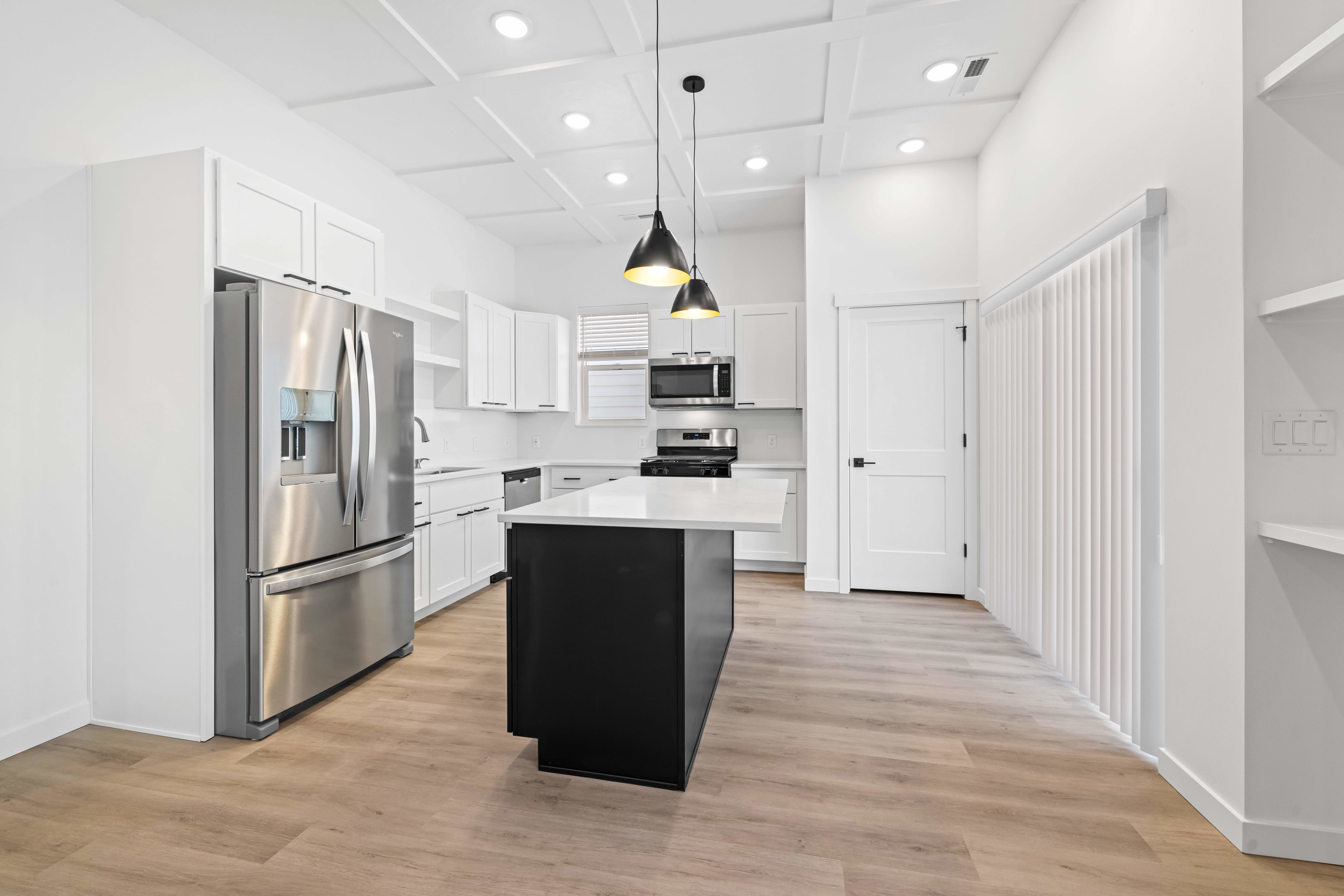 4209 Saylor Ln – photo 2