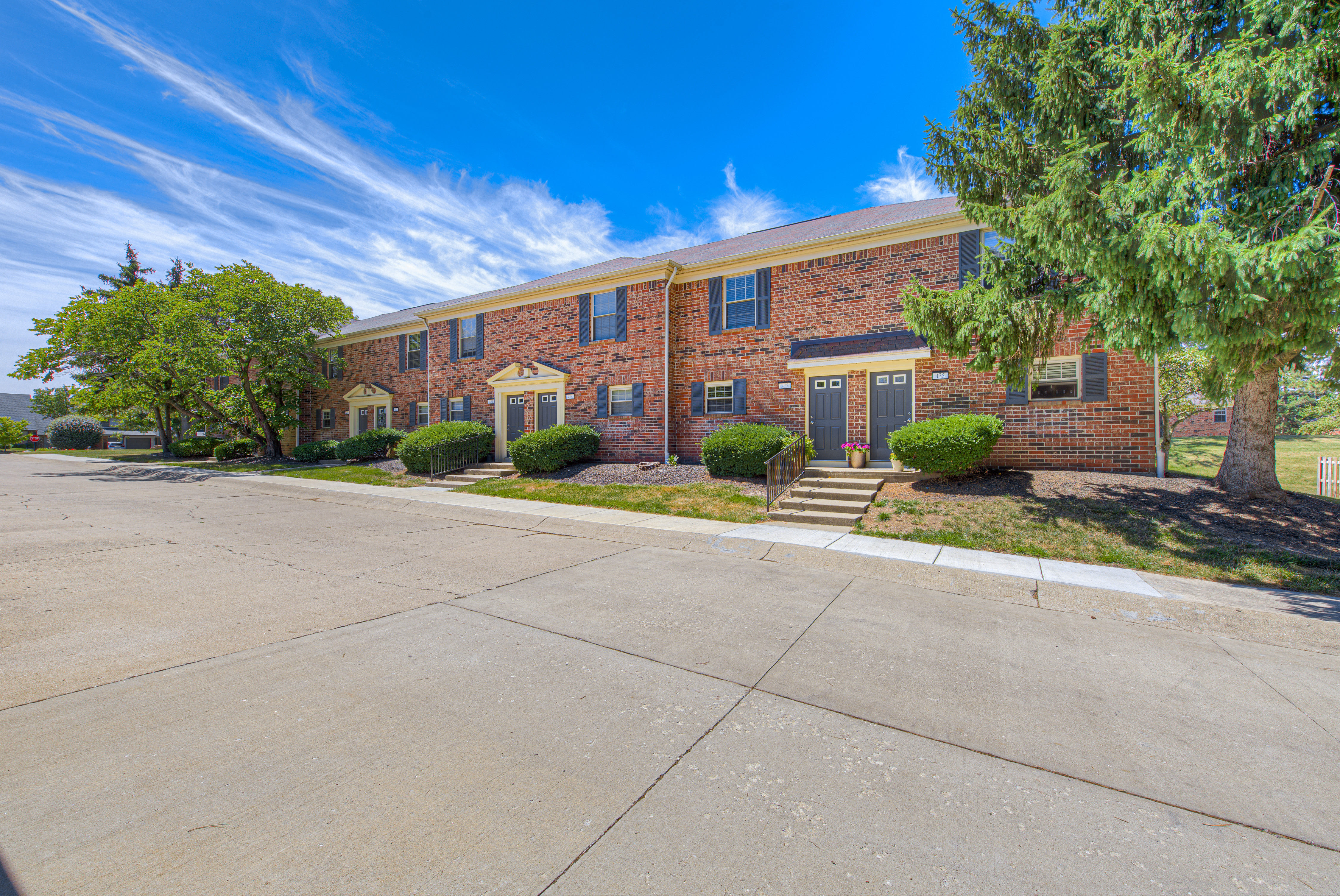 Greenwood Oaks Townhomes – photo 1