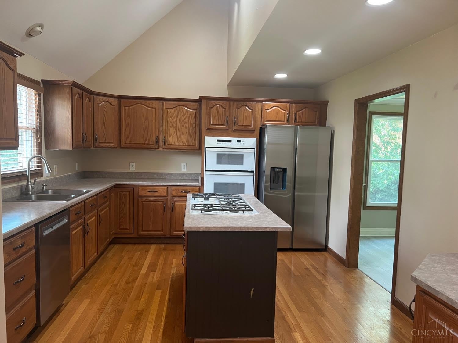 8170 Foxdale Court – photo 4