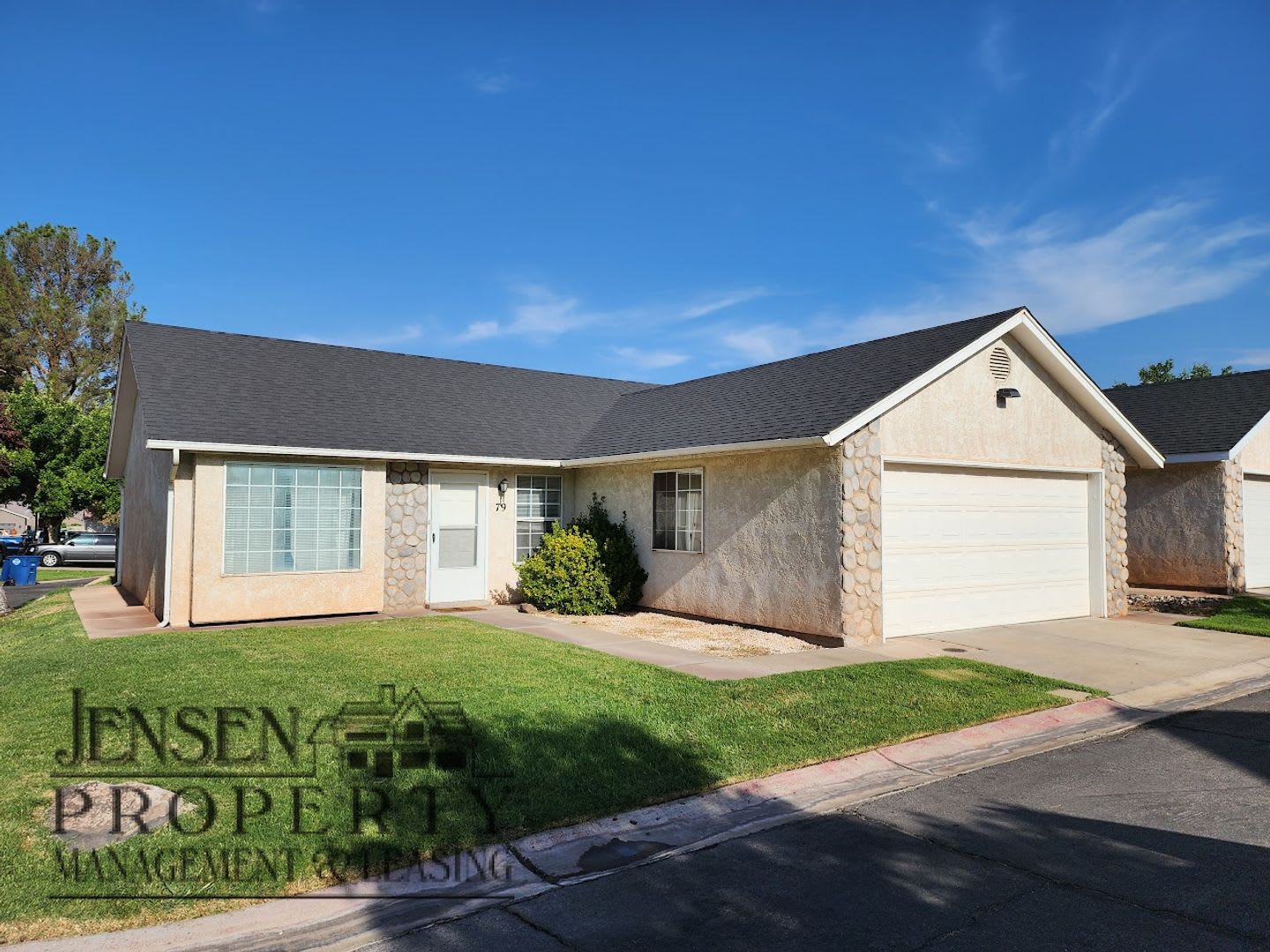 Two Bedroom Home-Community Pool – photo 2