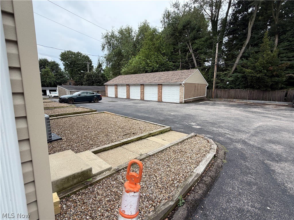58 N Pershing Avenue – photo 4