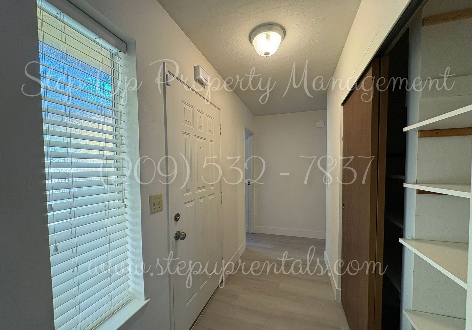 Beautiful 3-Bedroom Home with Solar, Fireplace & Private Lake Access – photo 2