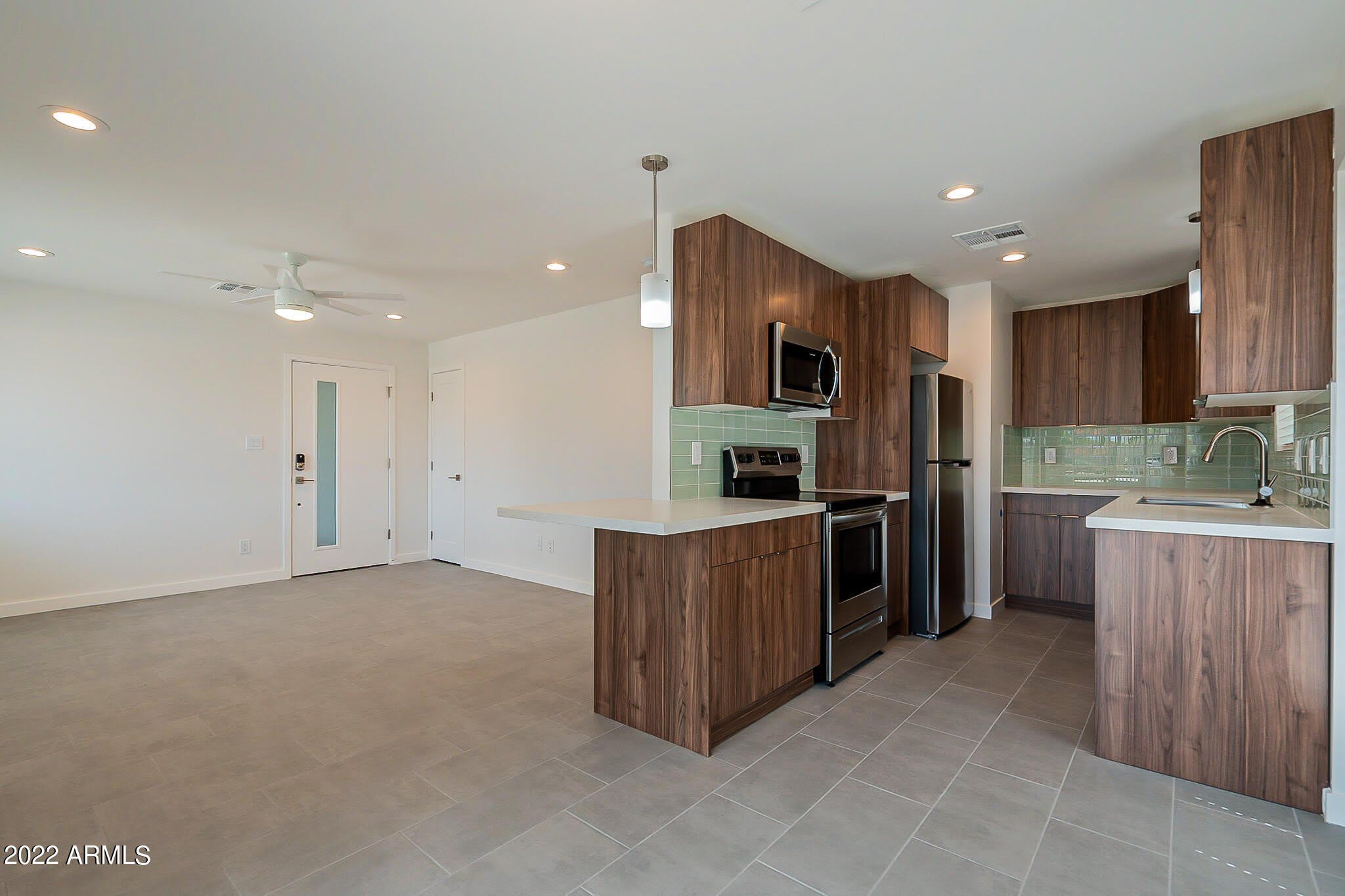 4639 N 12th Avenue – photo 5