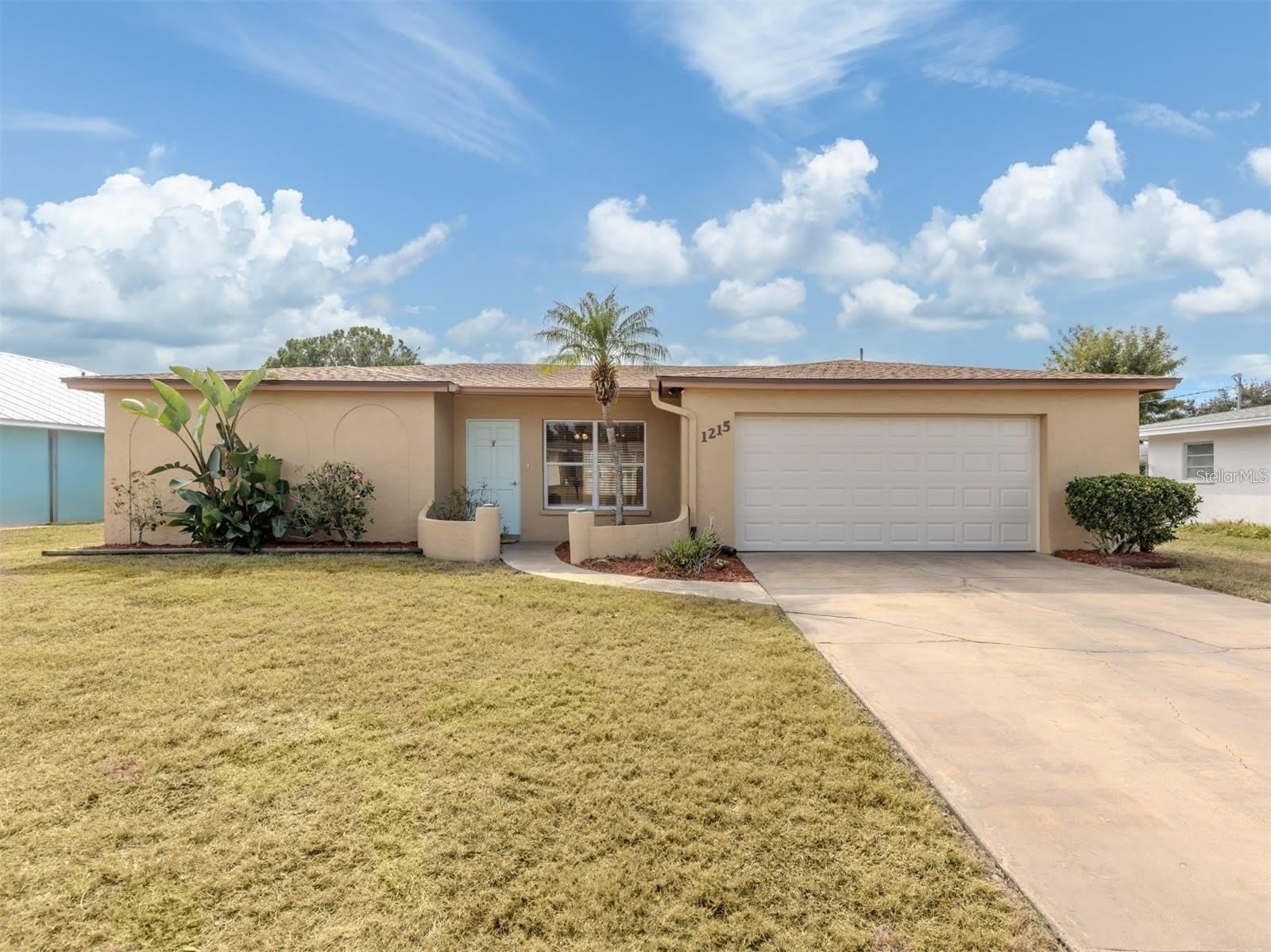 1215 MANGO Avenue – photo 1