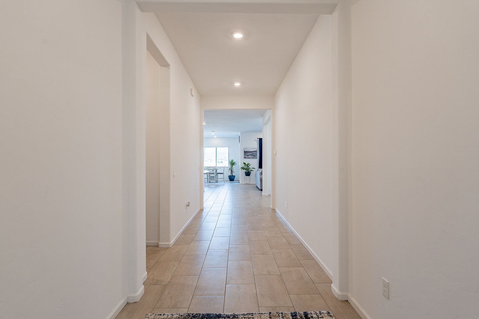 Bright & Spacious 4-Bed Home with 3-Car Garage in Gladden Farms! – photo 4