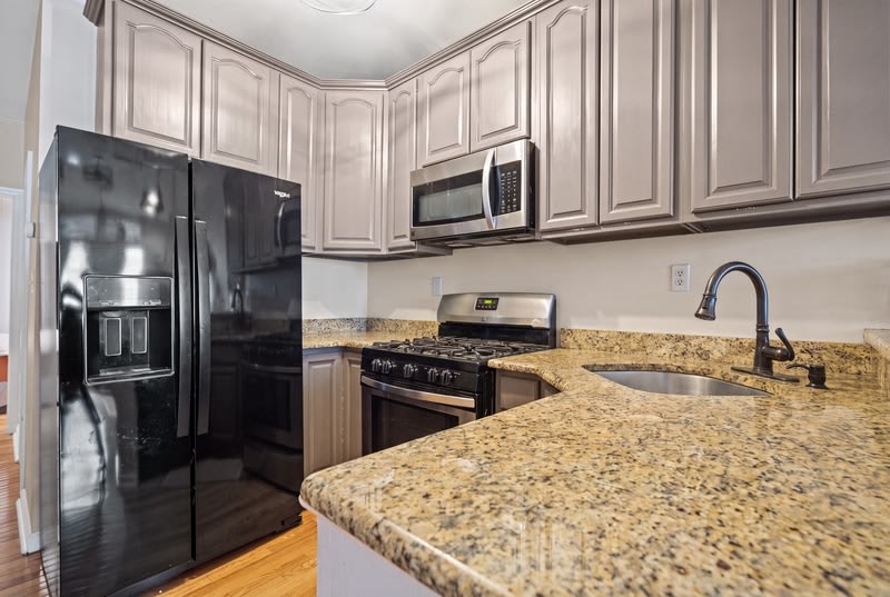 136 New York Avenue – photo 4