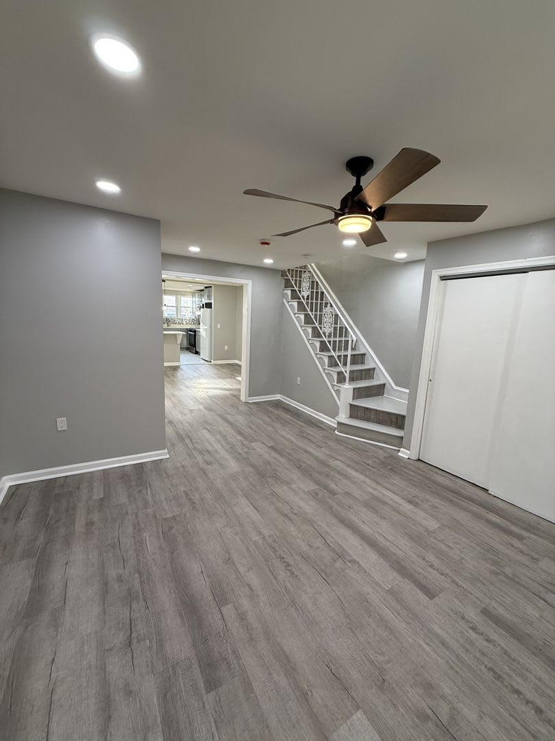 Beautiful 3 Bedroom Home Updated Move In Ready – photo 3