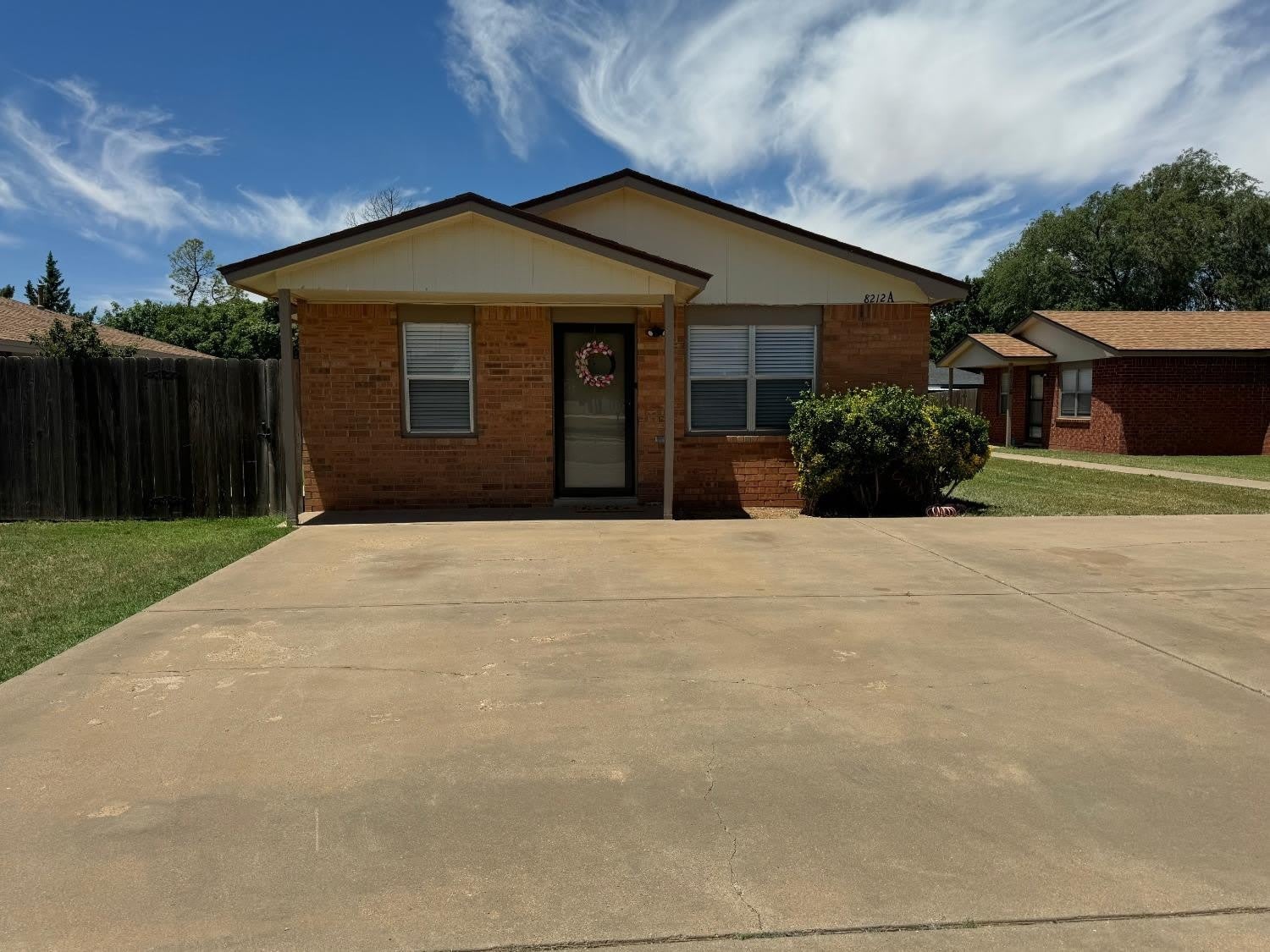 8212 Vernon Avenue – photo 1