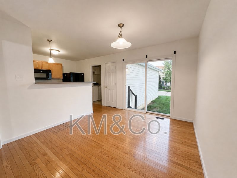 213 Countryshire – photo 5