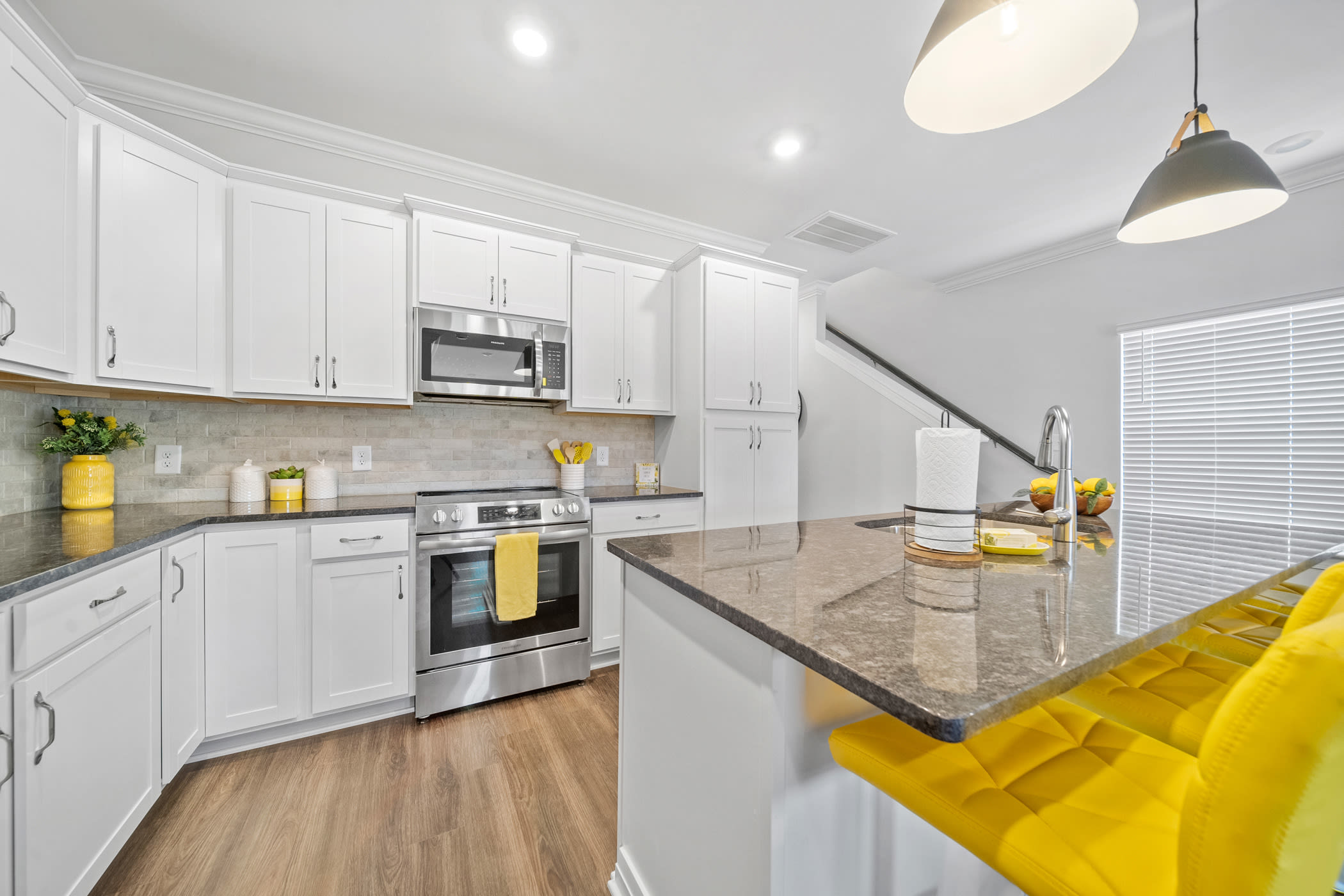 1621 Spring Berry Ln – photo 5
