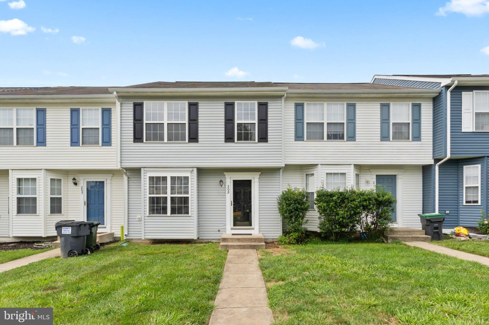 209 ILONA Court – photo 1