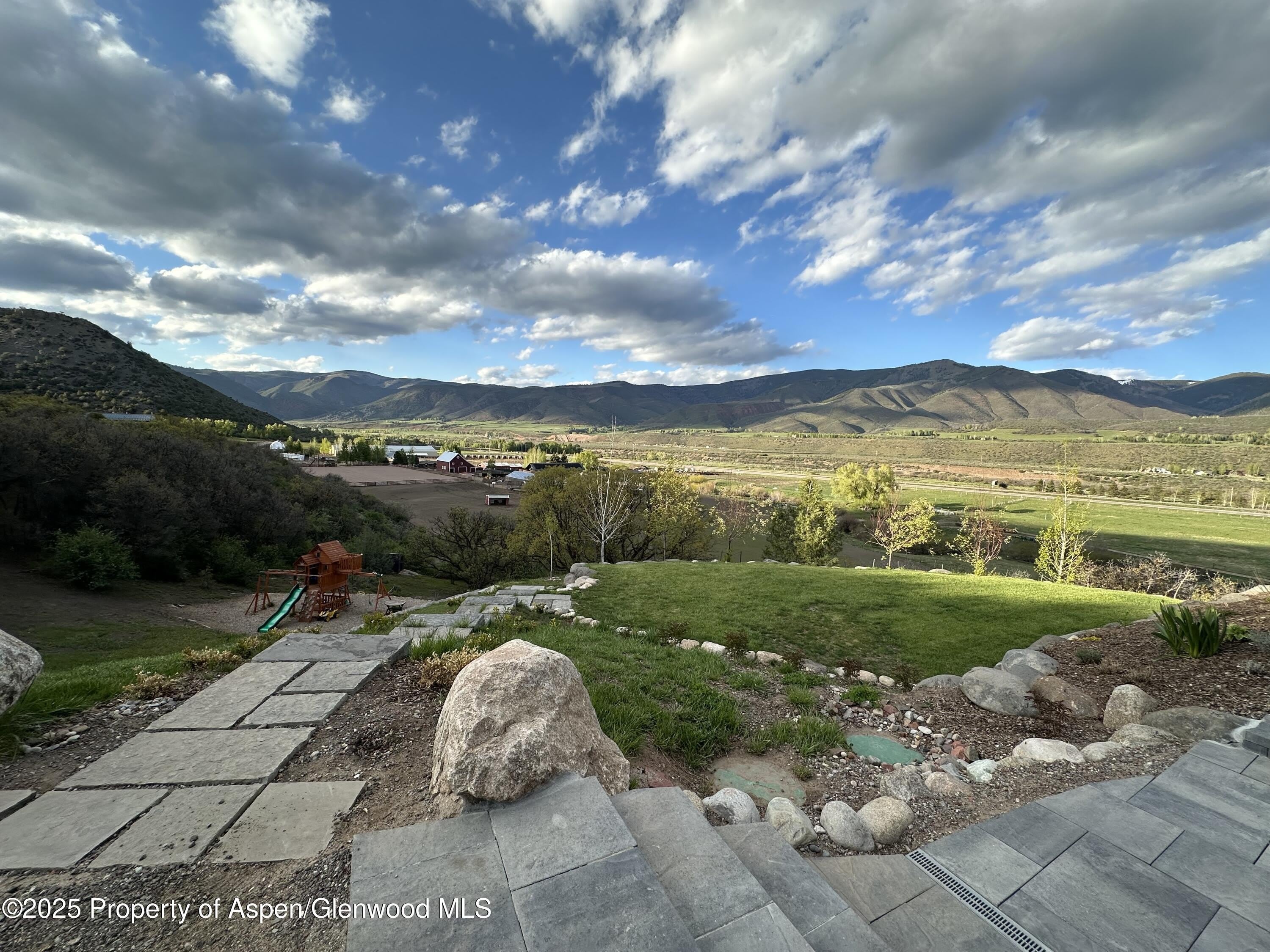 652 Upper Ranch Road – photo 5