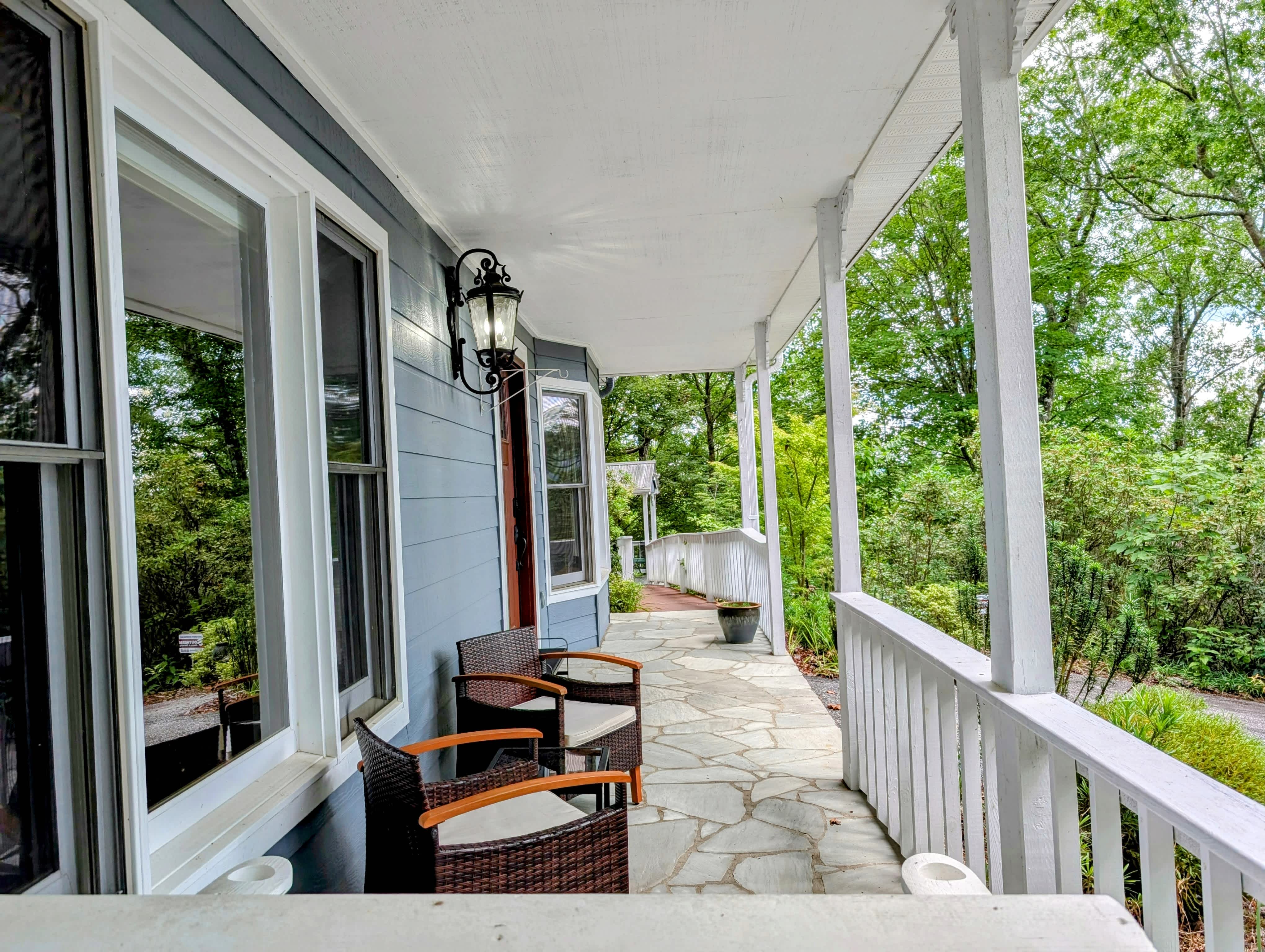 524 Stornoway Dr – photo 4