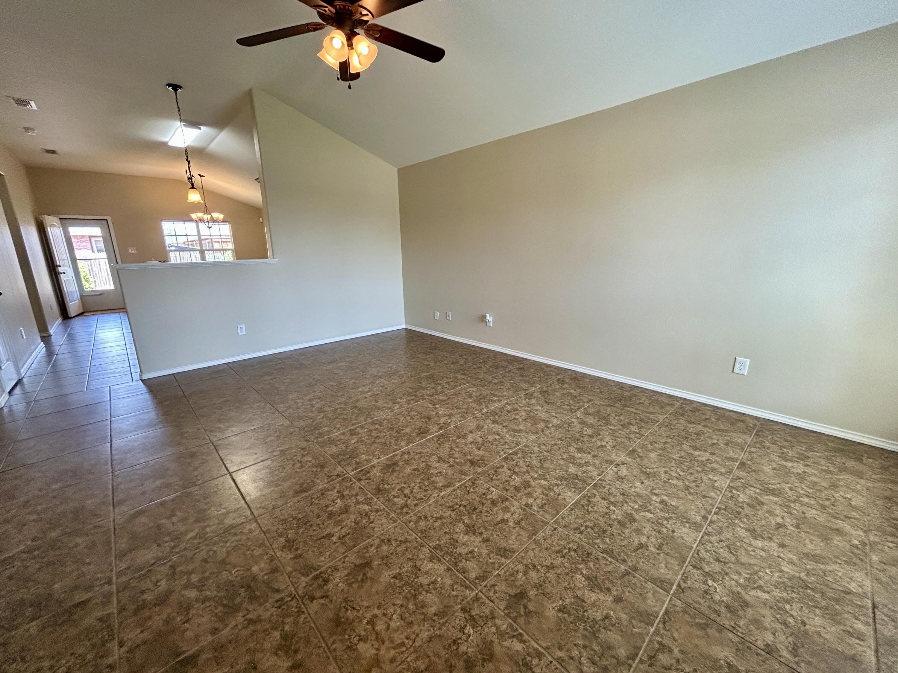 6910 95th Street – photo 4
