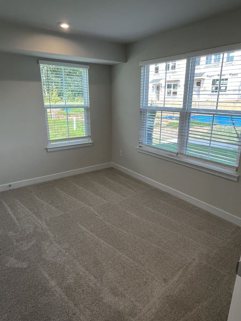 Brand New End Unit 4 Bed Townhome in Steele Creek – photo 5