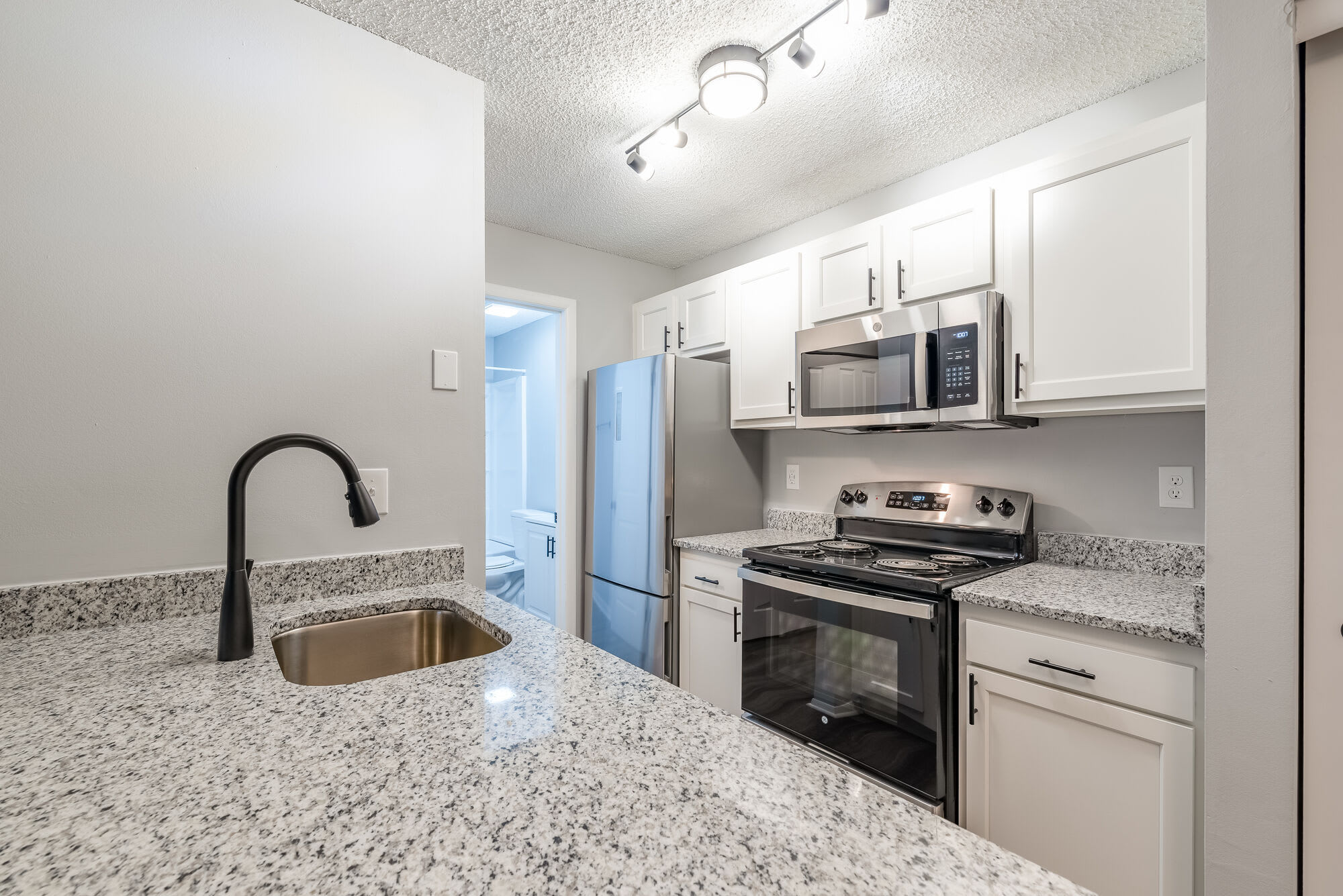 Kilborough Apartments – photo 1