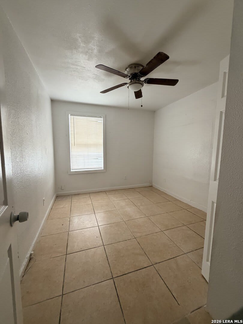 153 E Baylor – photo 4