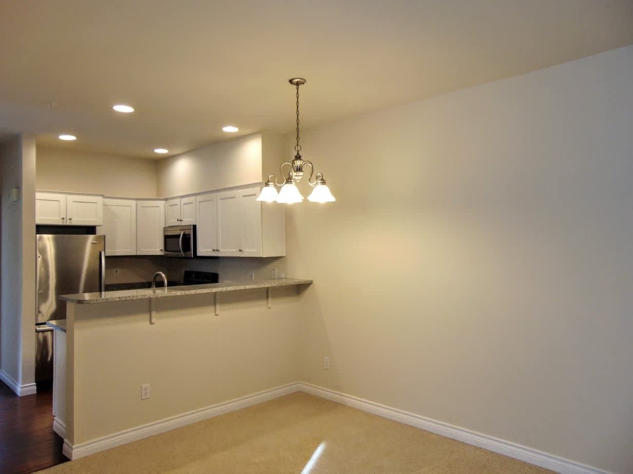 Nicely Updated 3BR RentonTownhome, Great Location! – photo 5