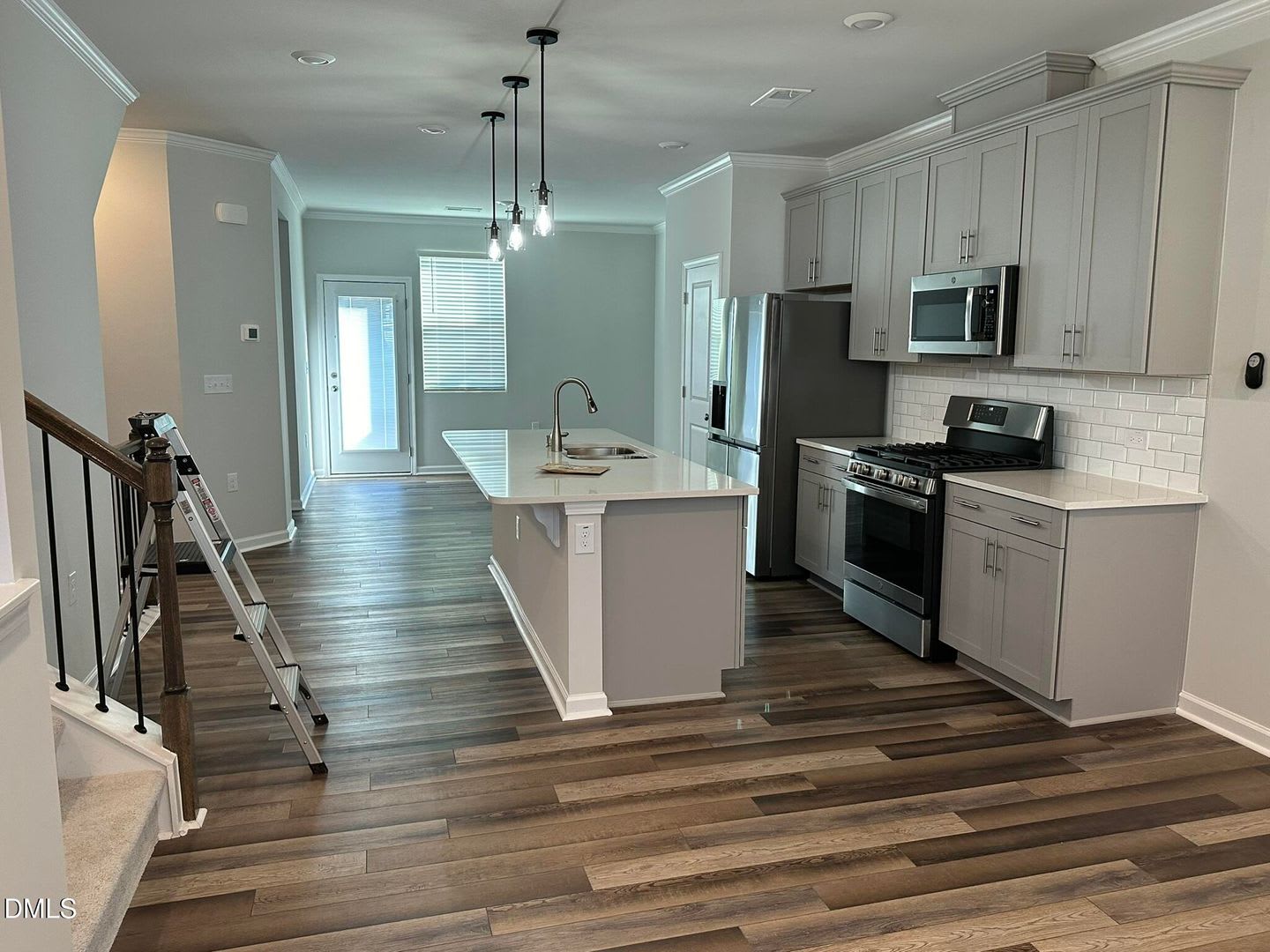 608 Gimari Drive – photo 2