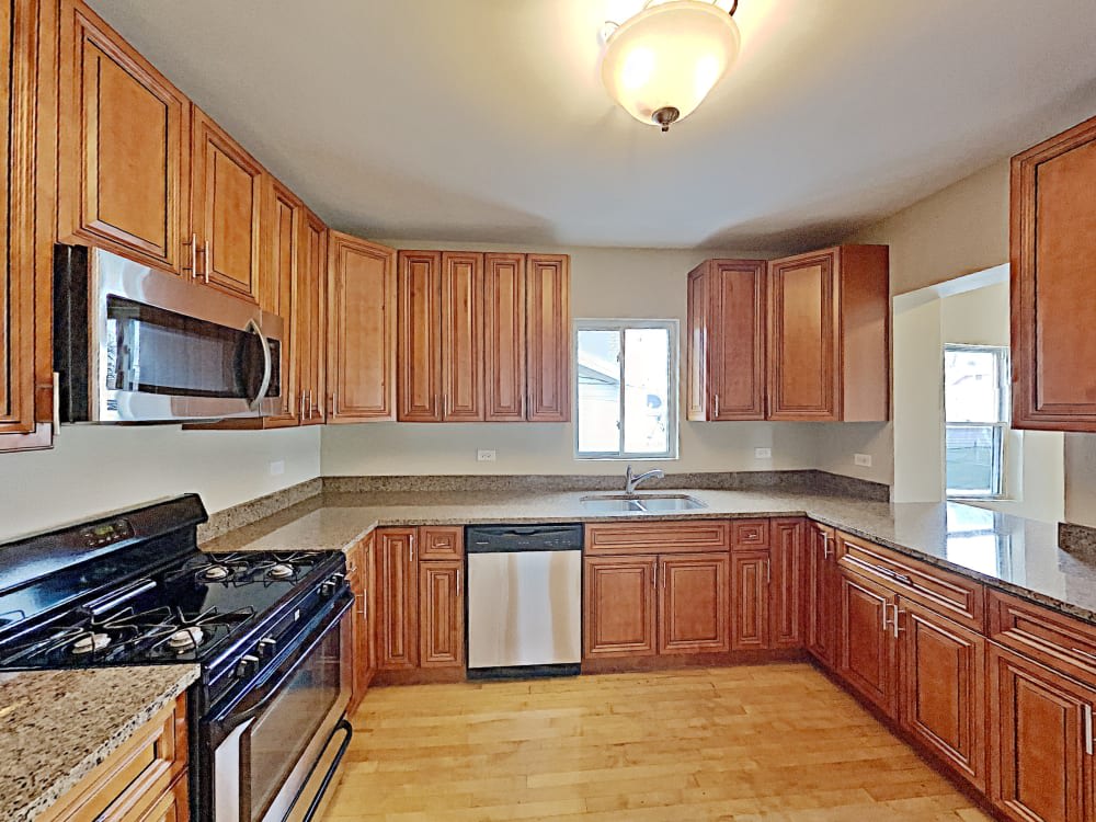 7811 S 63Rd Dr – photo 3