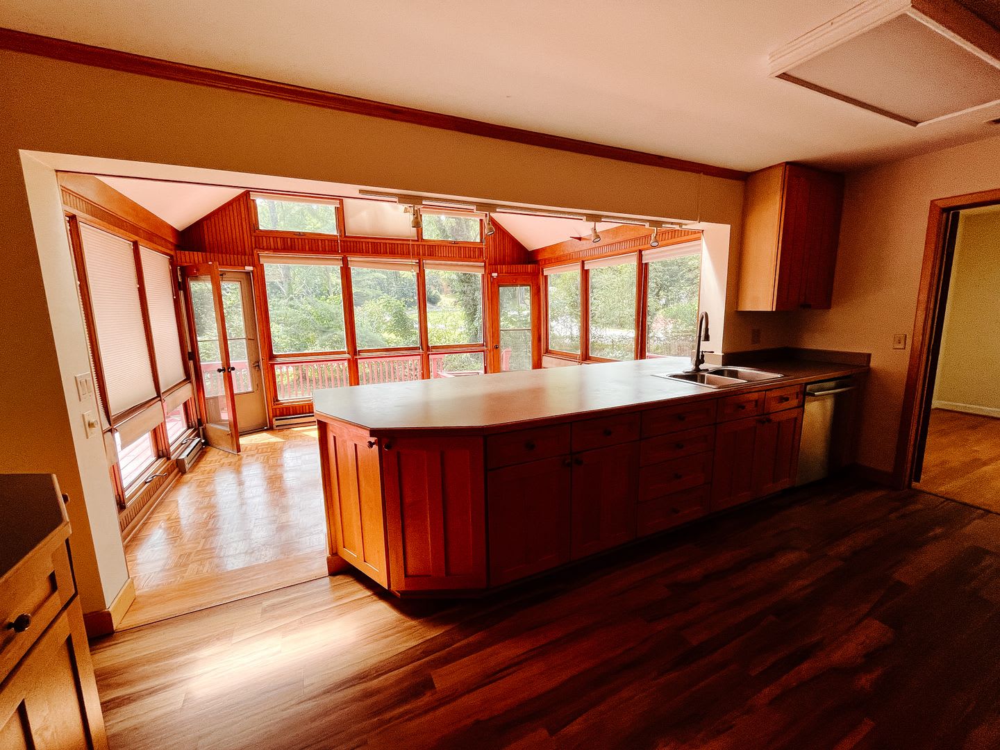 Charming Blacksburg 3 Bedroom, 2 Bath House w/Updated Bath and Kitchen – photo 3