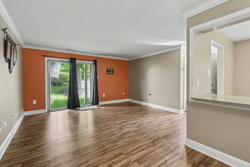 704 E Parker St – photo 4