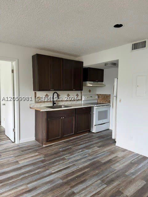2050 NW 43rd Ter – photo 4