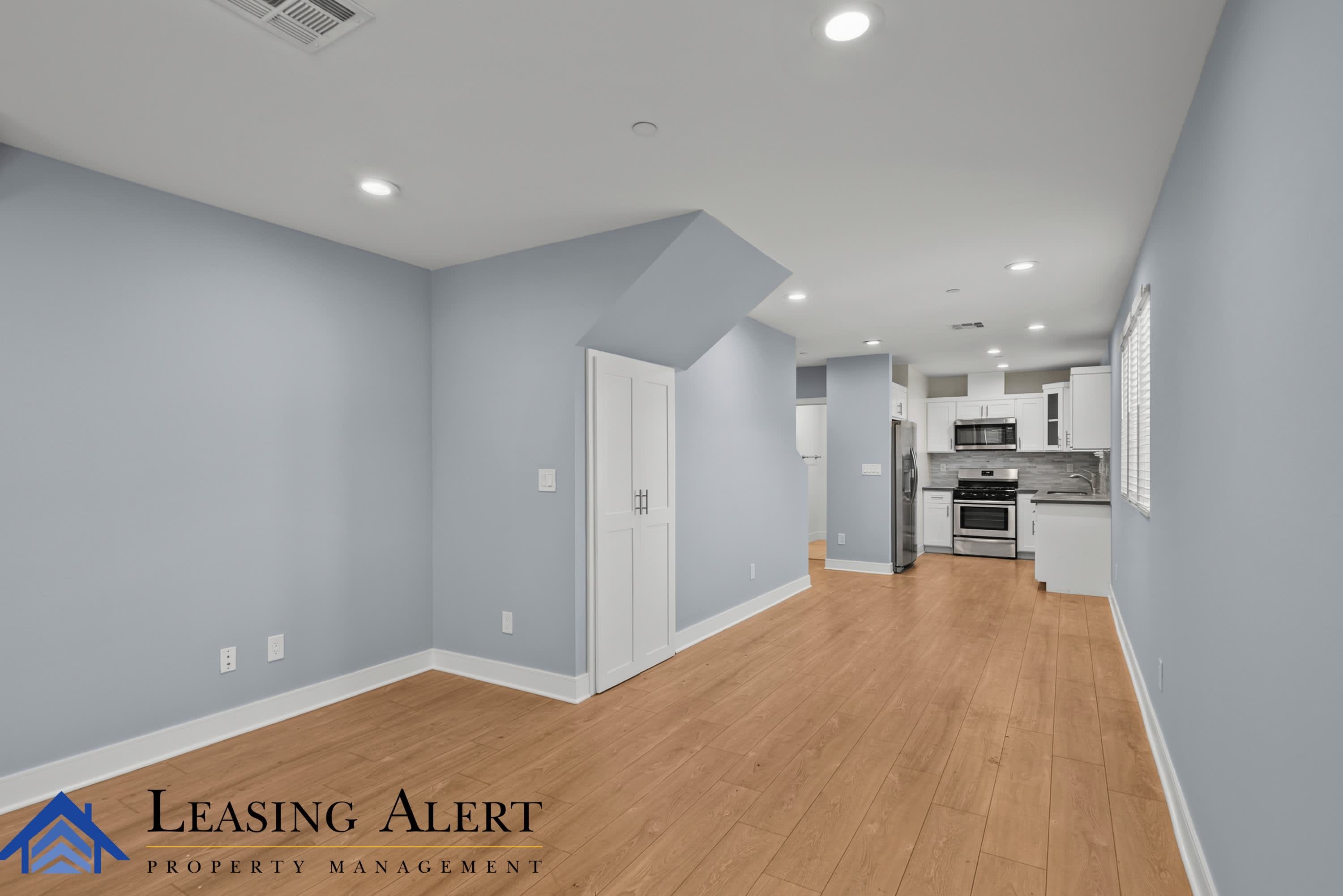 1957 1/2 Vista Del Mar Avenue – photo 2