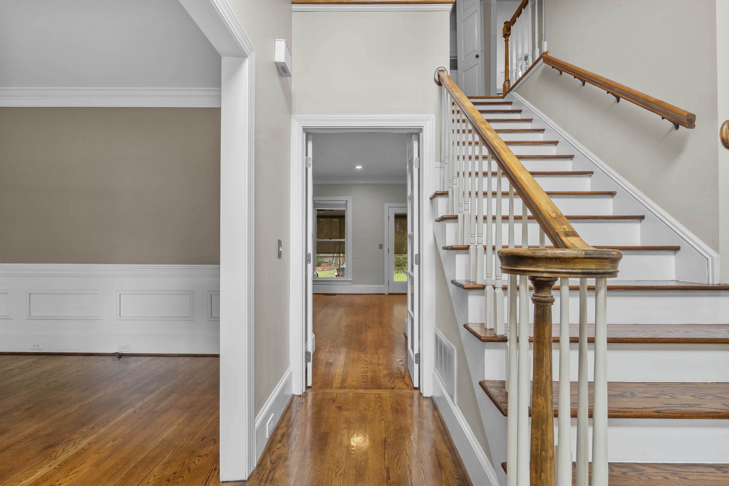 101 Hollingwood Drive – photo 4