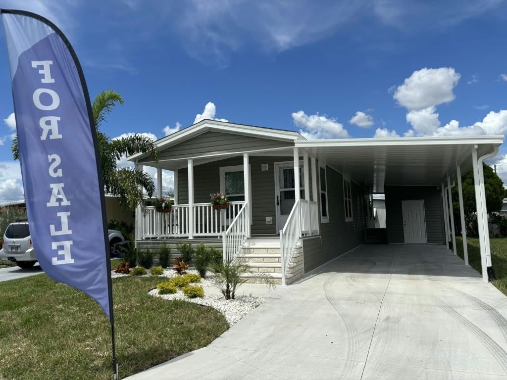311 Lighthouse Way – photo 1