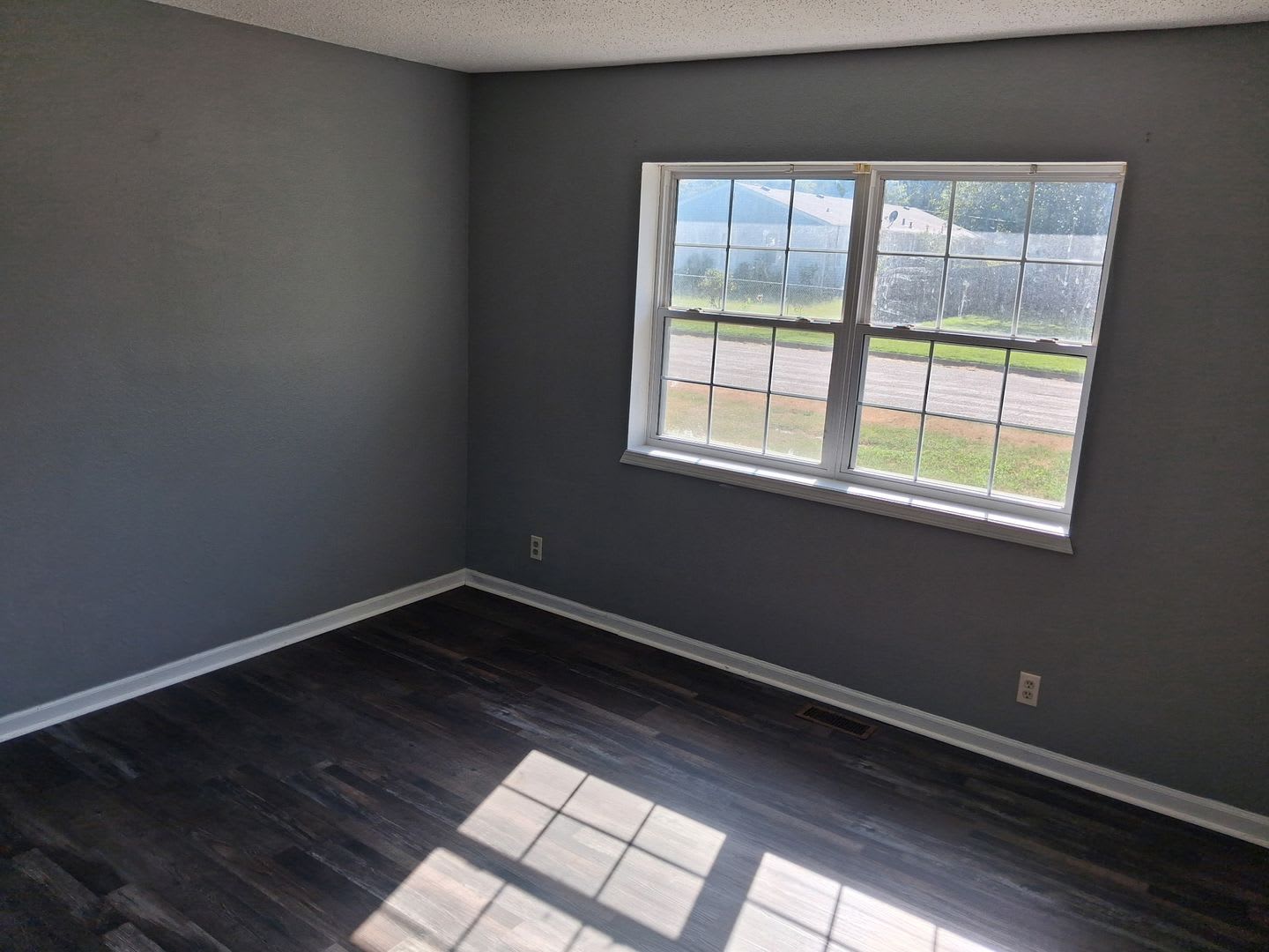 Comfortable Home in a Convenient Nevada Location – photo 4