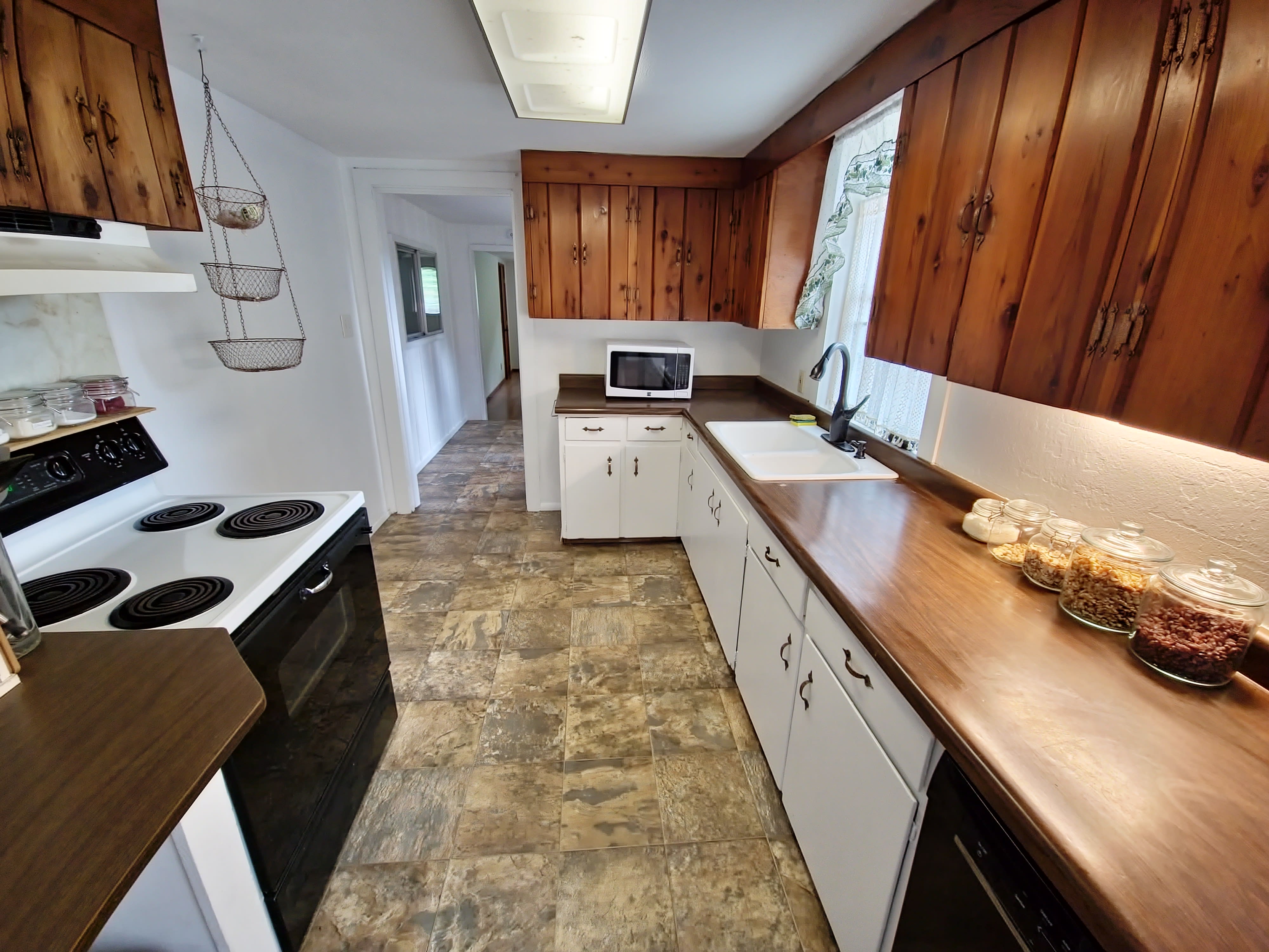 1462 Wind Mountain Road – photo 5