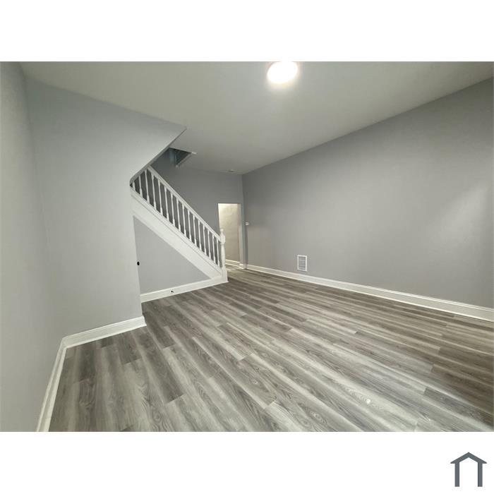 499 East Lorraine Avenue – photo 1