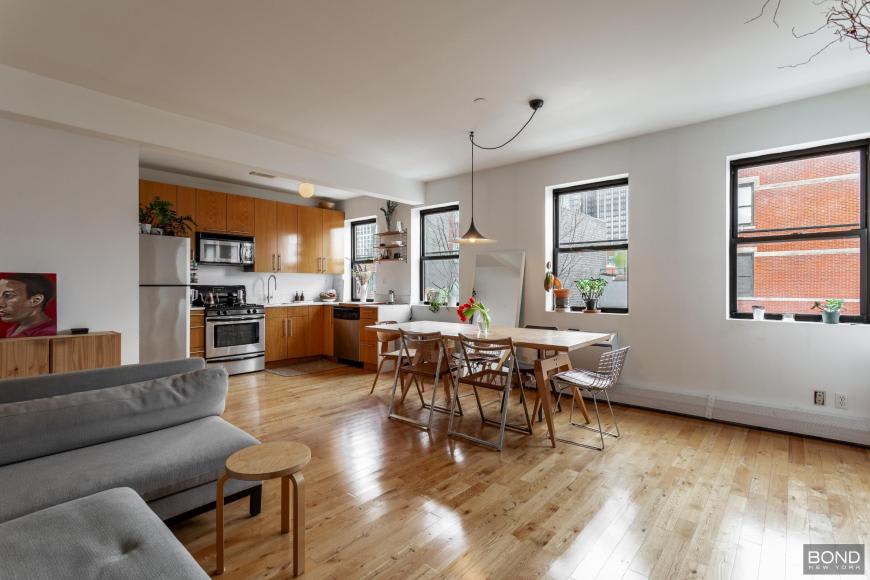 84 Green Street – photo 1