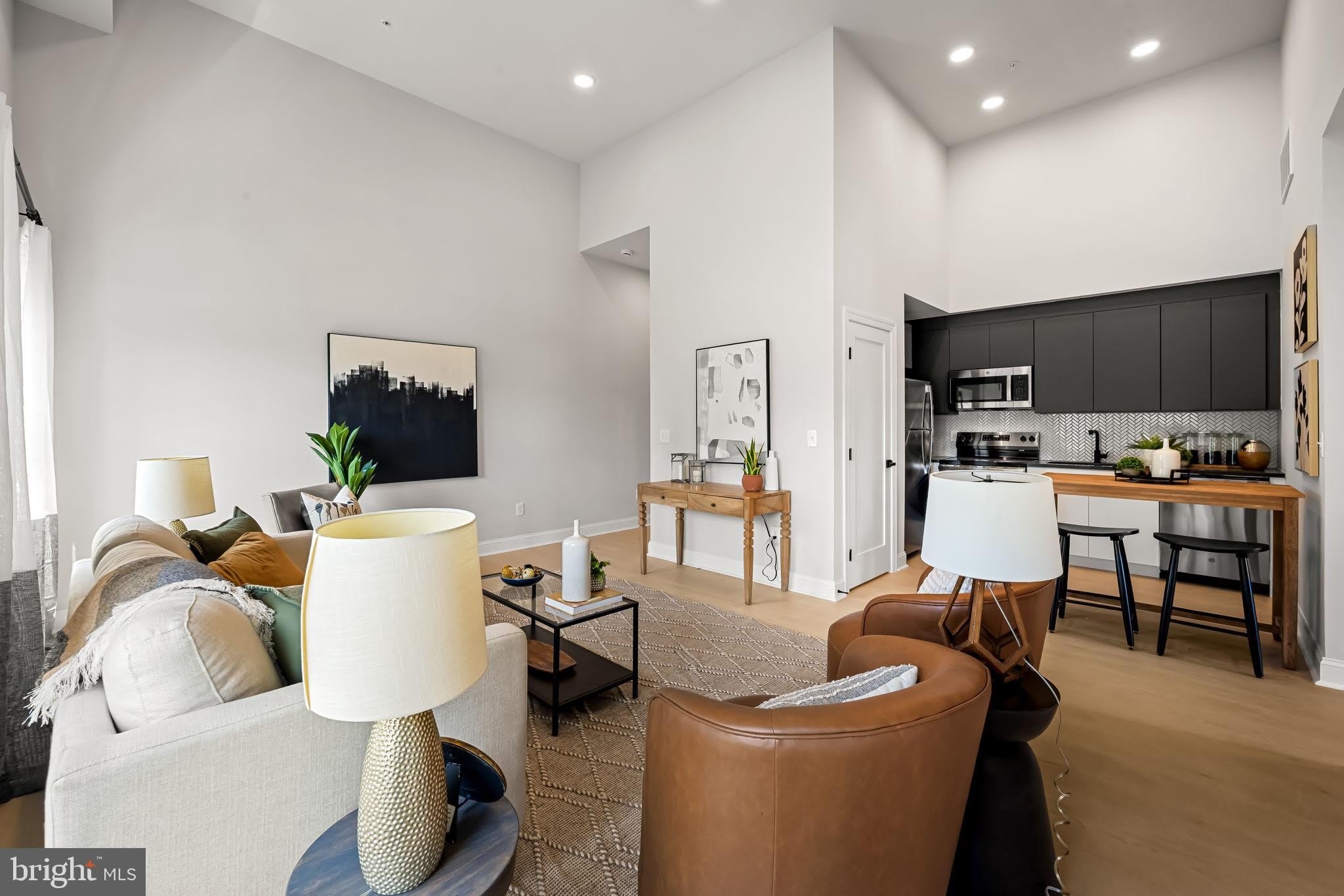 600 N HOWARD Street – photo 4