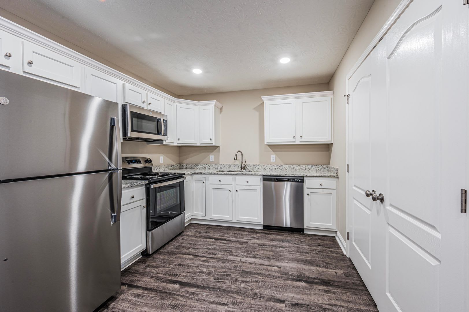131 Audley Court 423 – photo 3