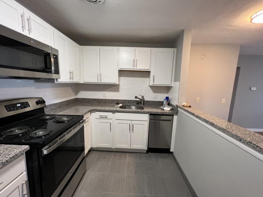 14 Riverside St. – photo 5