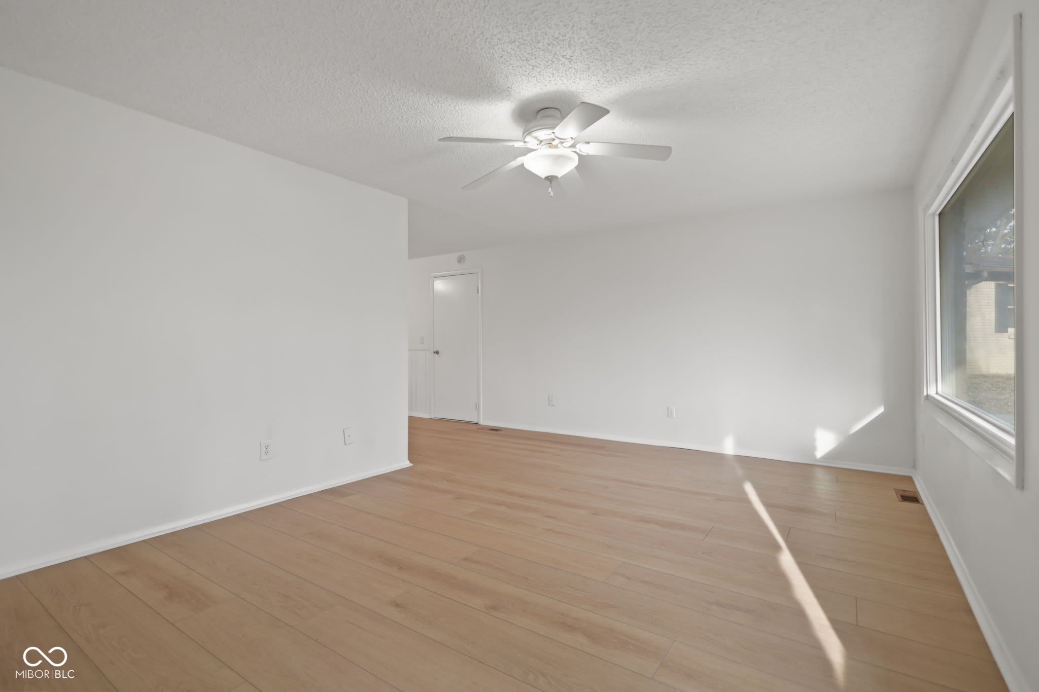 8856 Moll Drive – photo 4