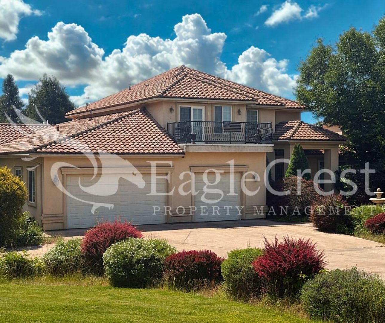 Luxury Bella Terra Estate with Mountain & Vineyard Views – photo 3