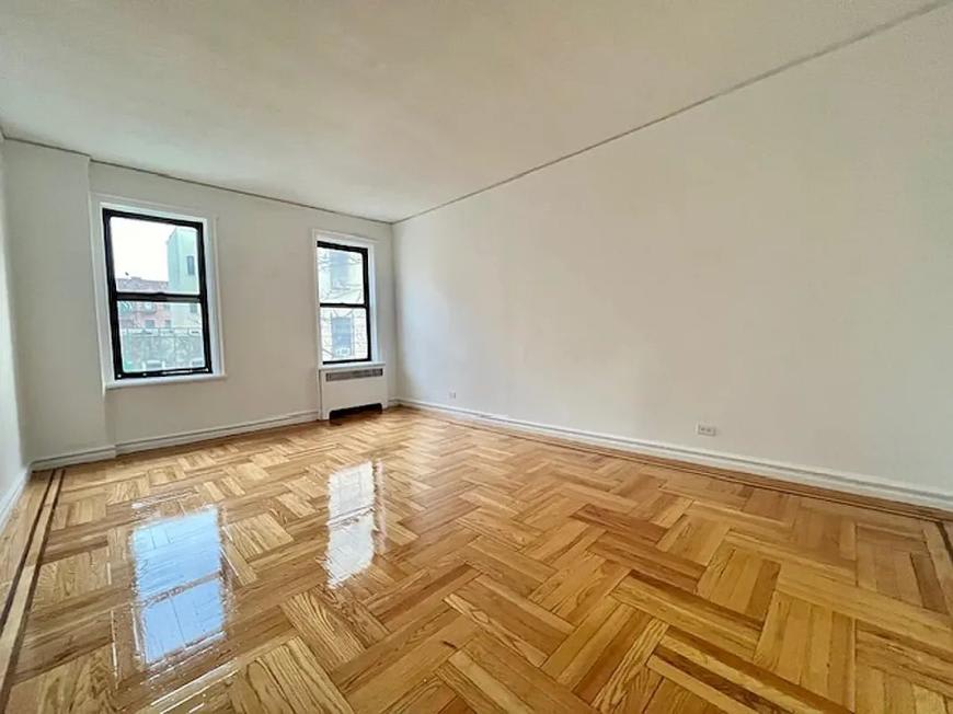 1068 Ward Avenue – photo 1